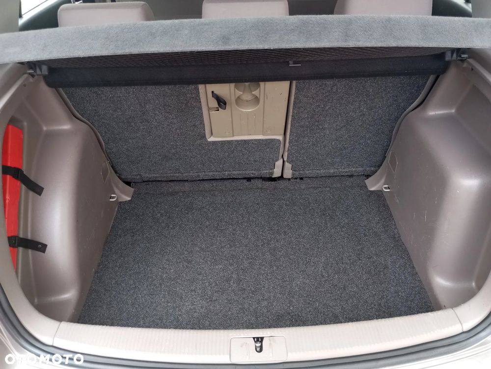Volkswagen Golf Plus - 19