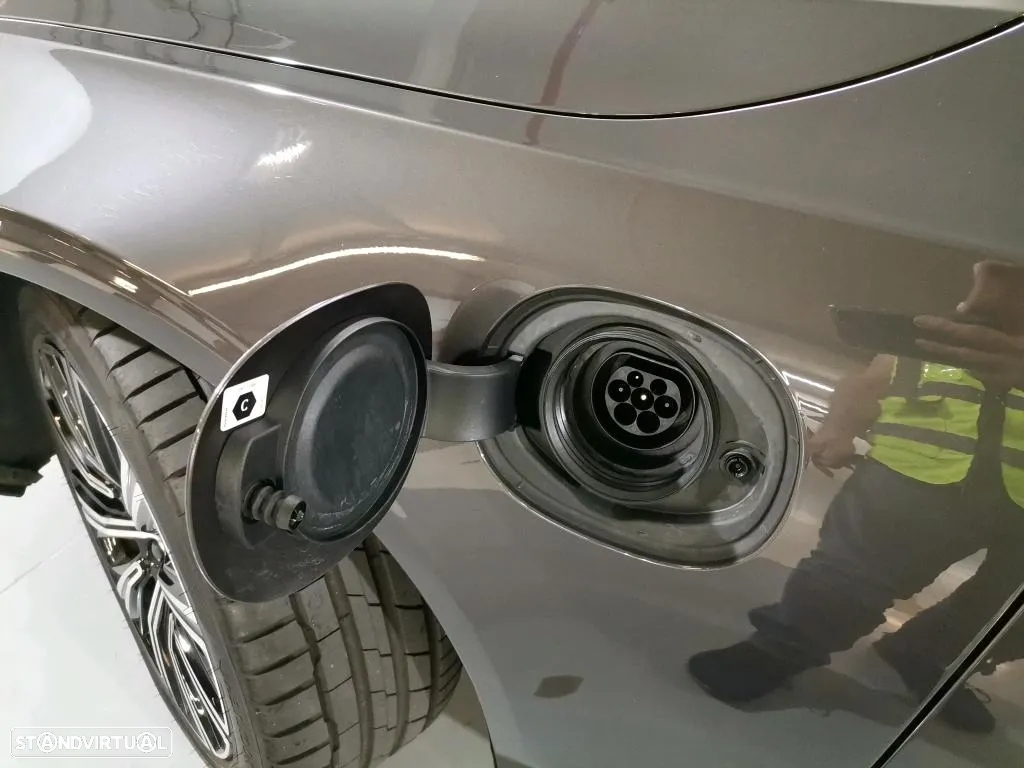 Volvo V90 2.0 T6 PHEV Inscription AWD - 14