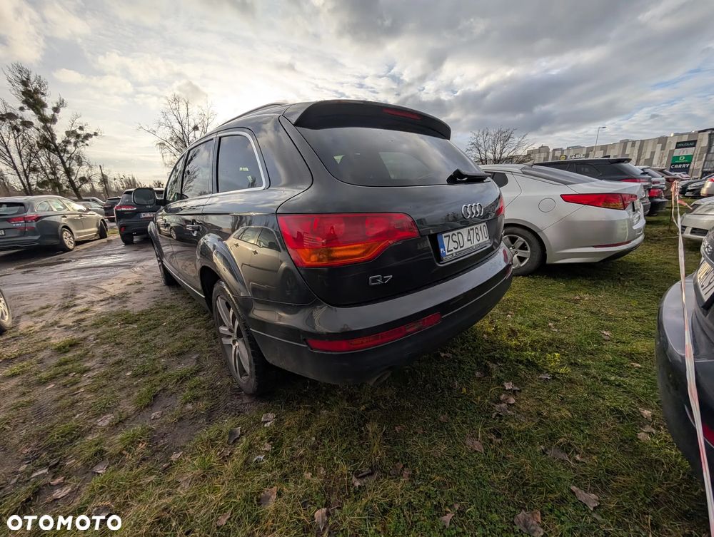 Audi Q7 3.0 TDI Quattro Tiptronic - 6