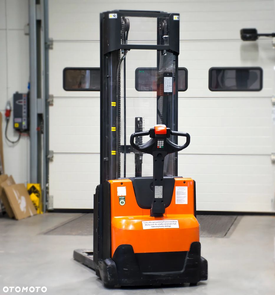 Toyota Toyota STAXIO SWE140 - 1