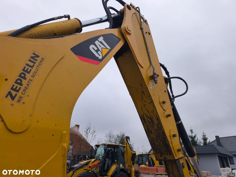 Caterpillar CAT 432F2 2015rok - 21