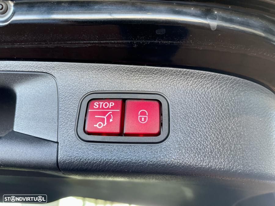 Mercedes-Benz GLA 250 e 8G-DCT Progressive - 47