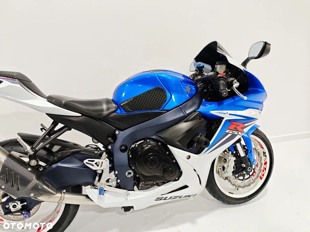 Suzuki GSX-R - 10