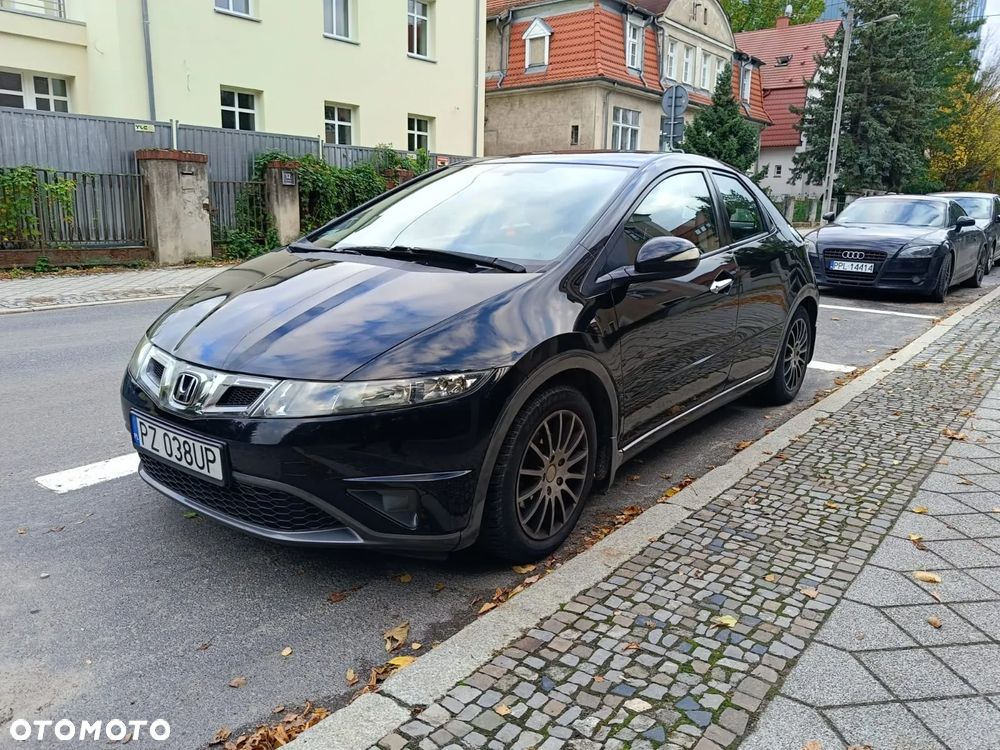 Honda Civic 1.8 Executive - 1