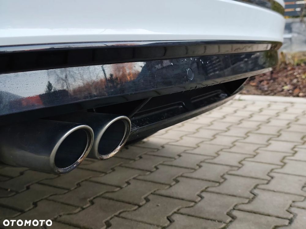 Volkswagen Tiguan 2.0 TDI SCR R-Line - 34