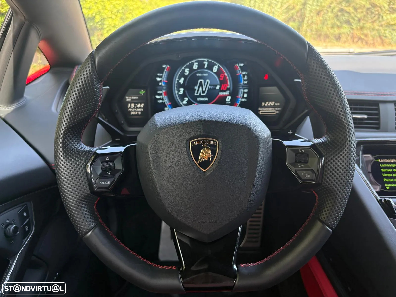 Lamborghini Aventador 6.5 V12 LP740-4 S - 14