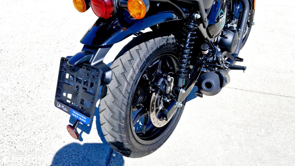 Royal Enfield HNTR - 10