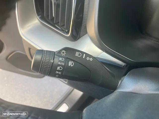 Volvo XC 60 2.0 T6 PHEV Inscription AWD - 22