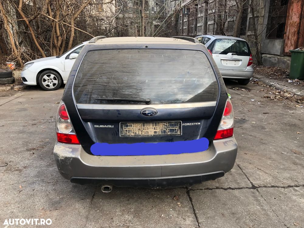 Dezmembrez Subaru Forester 2006 albastru 2.0 benzina facelift - 4