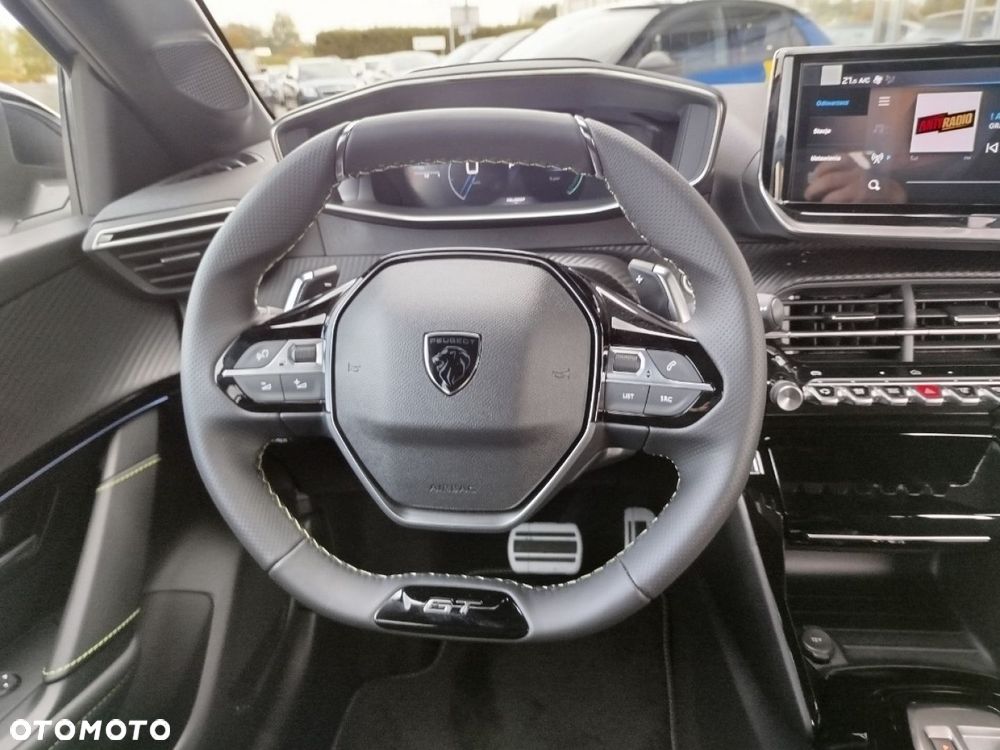 Peugeot 208 - 21