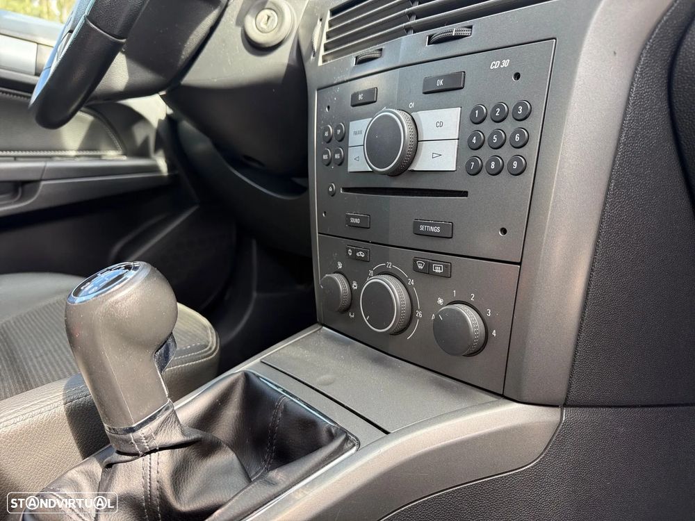 Opel Astra 1.3 CDTI Cosmo - 17