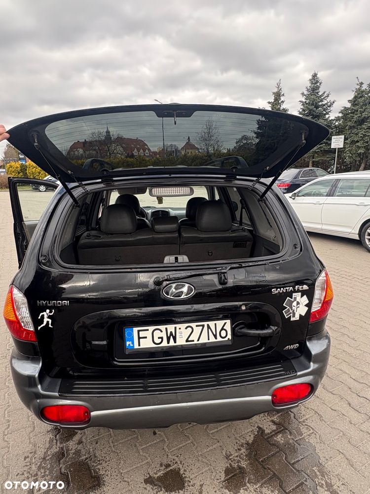 Hyundai Santa Fe 2.0 D GL TCI - 11