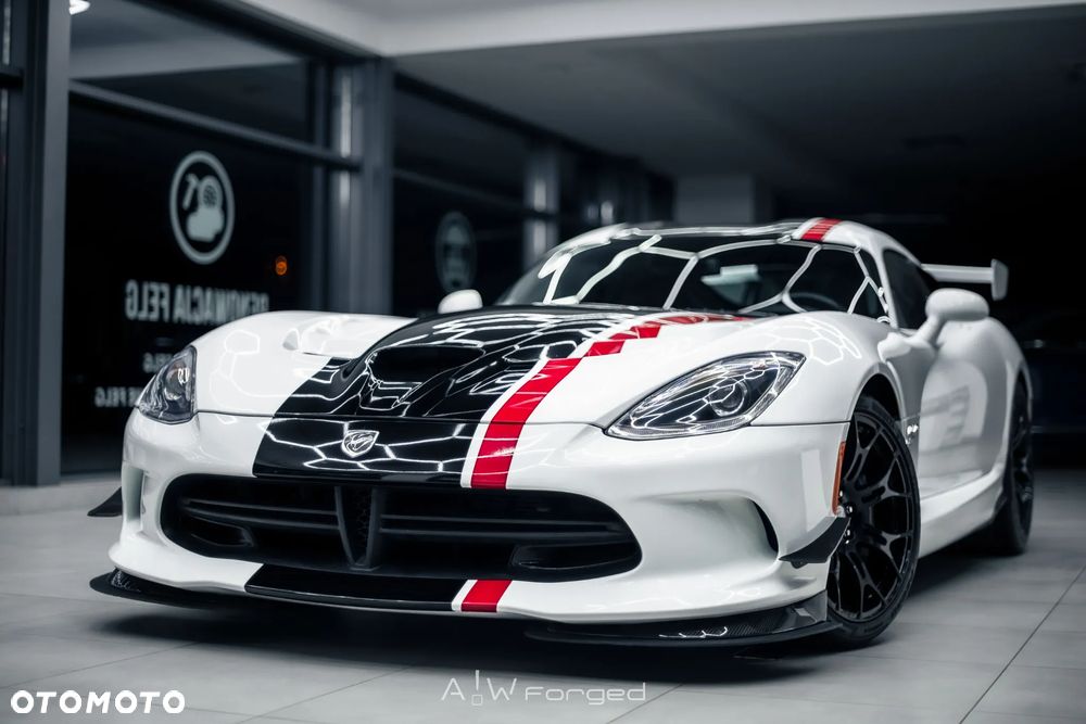 Dodge Viper - 7
