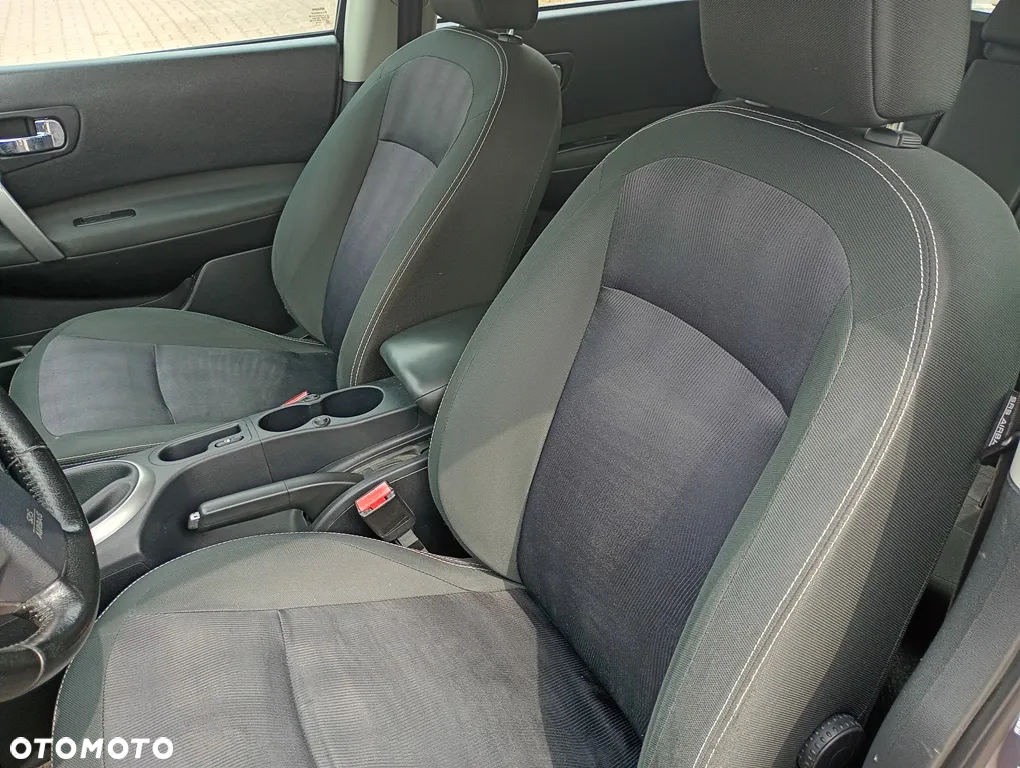 Nissan Qashqai - 10