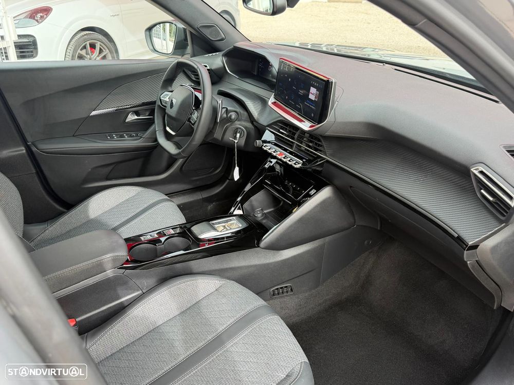Peugeot 2008 Hybrid 145 e-DSC Allure - 46