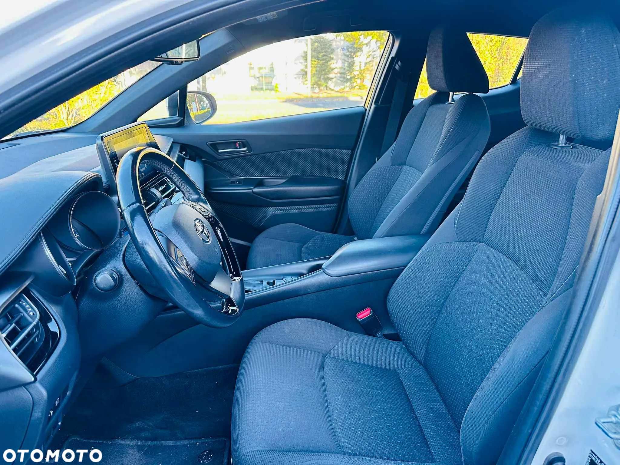 Toyota C-HR - 4