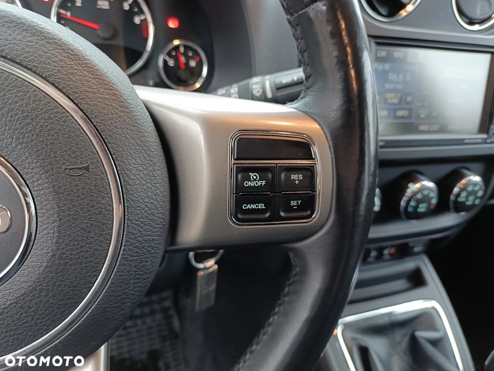 Jeep Compass 2.0 4x2 Limited - 17
