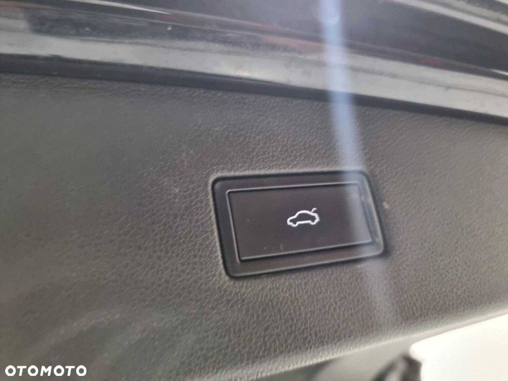 Volkswagen Tiguan Allspace - 18