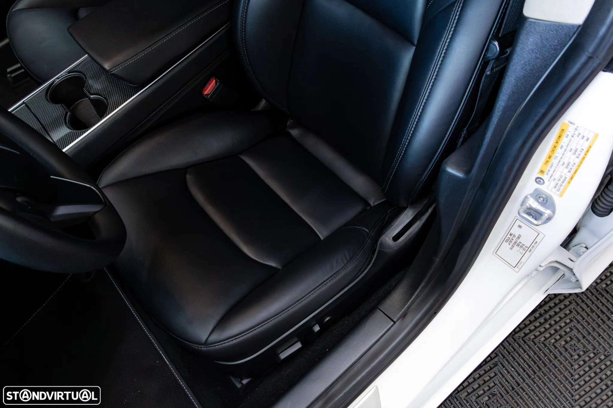 Tesla Model 3 Standard Range Plus RWD - 24