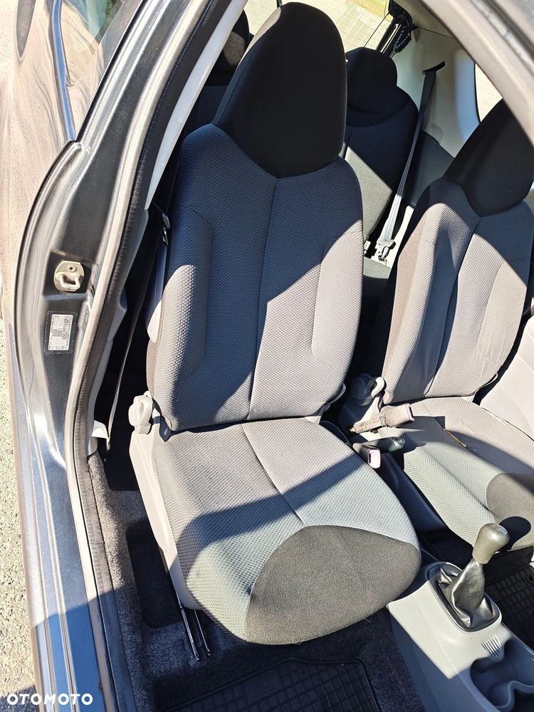 Toyota Aygo - 13