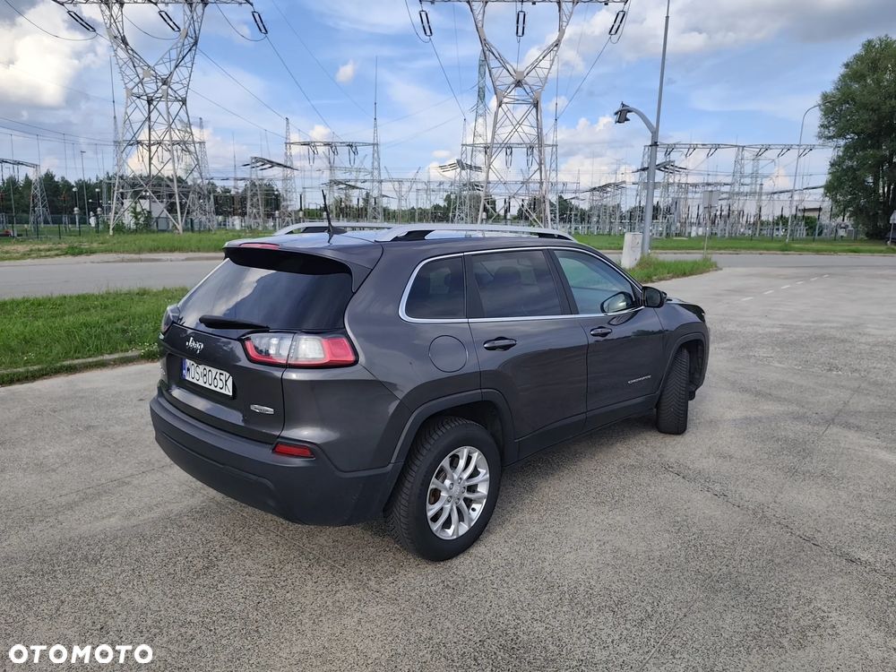 Jeep Cherokee - 5