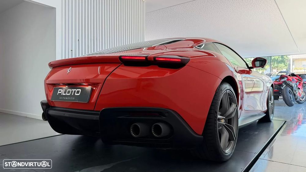 Ferrari Roma 3.9 Twin-Turbo V8 - 10