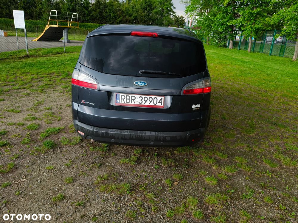 Ford S-Max - 8