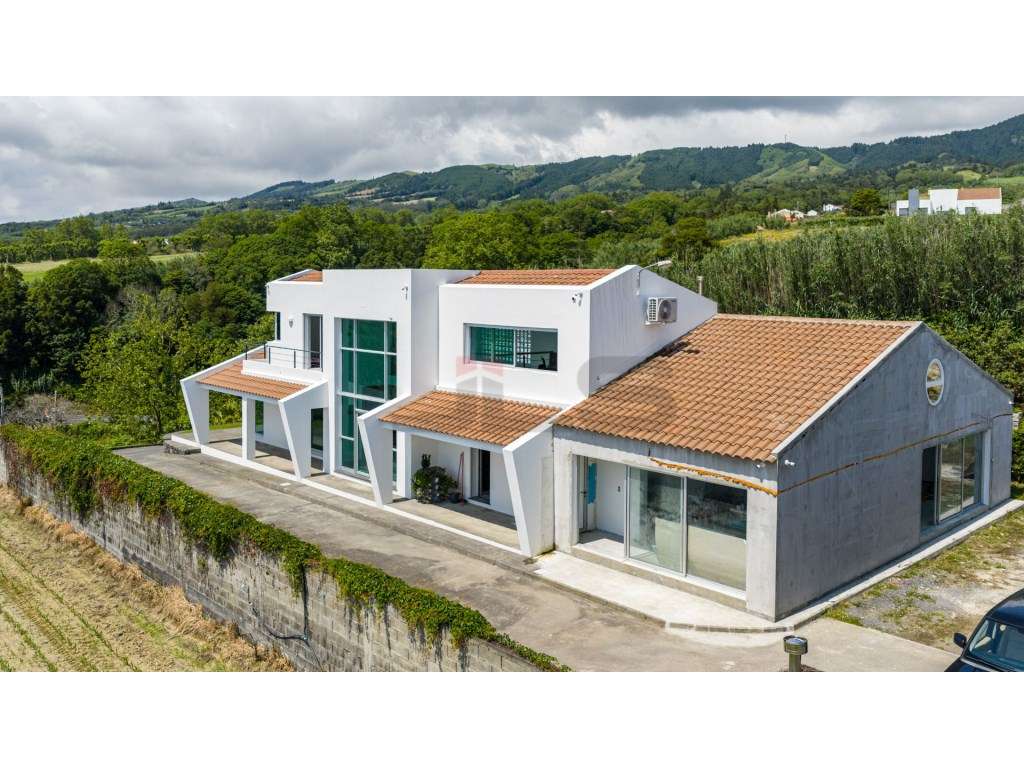 Moradia Isolada T4 - Candelária Vista Mar & Natureza | Privacidade ... - Grande imagem: 2/56