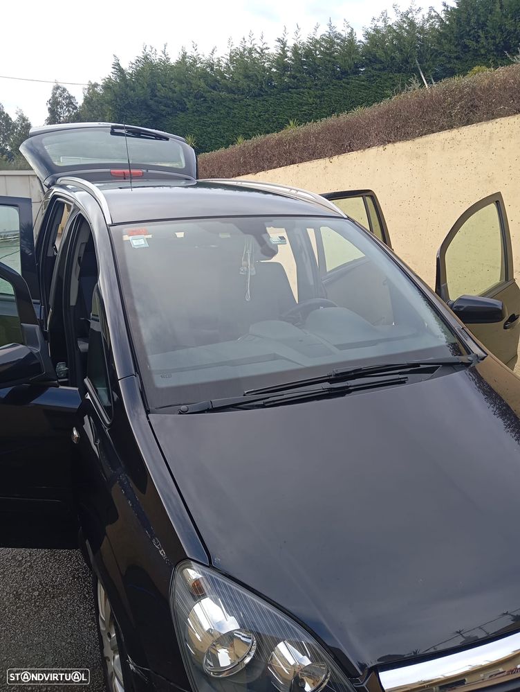 Opel Zafira 1.9 CDTI - 13