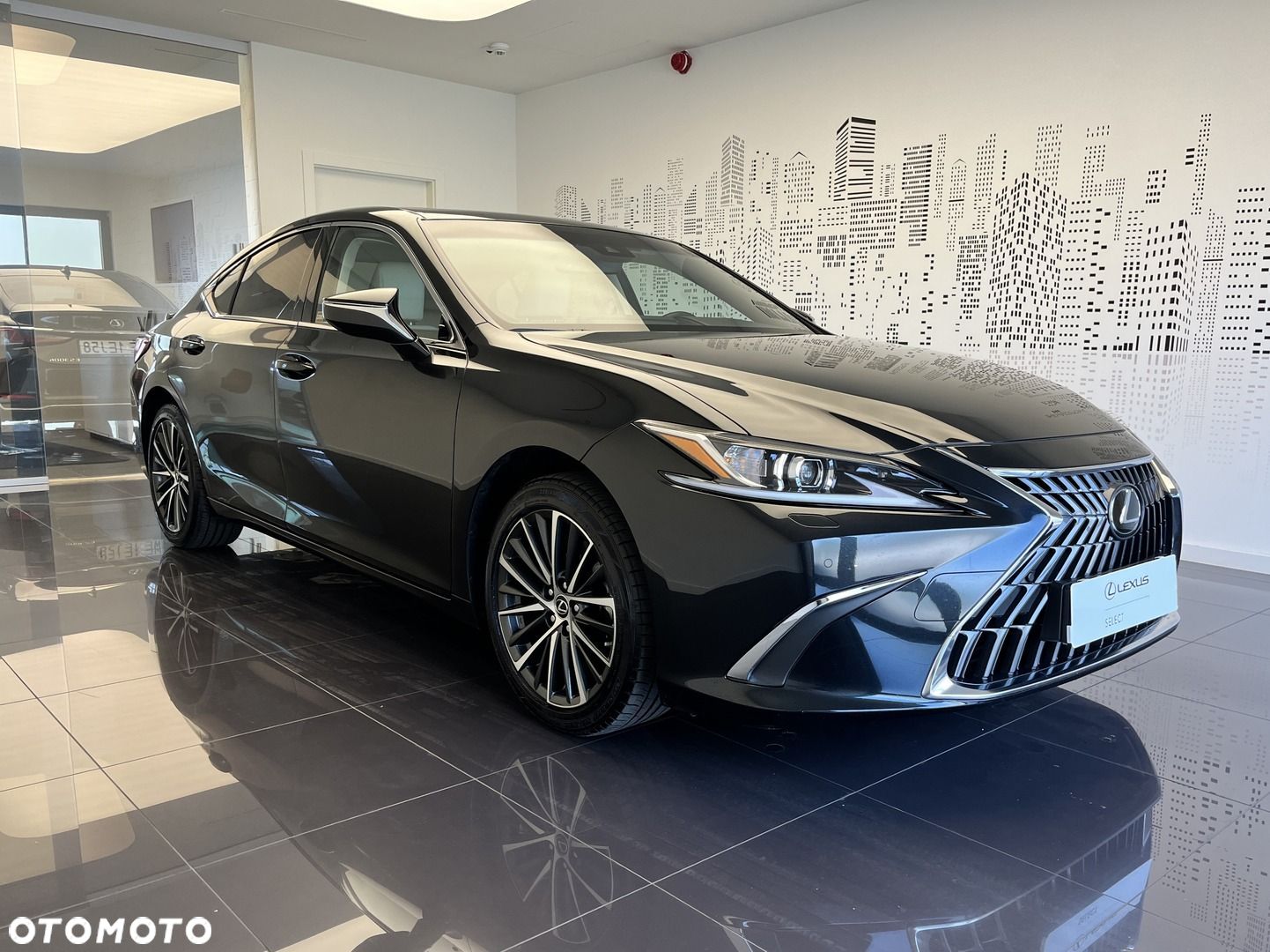 Lexus ES - 1