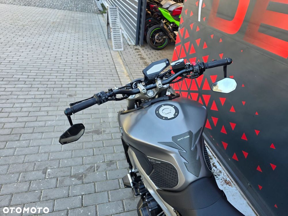 Yamaha MT - 19