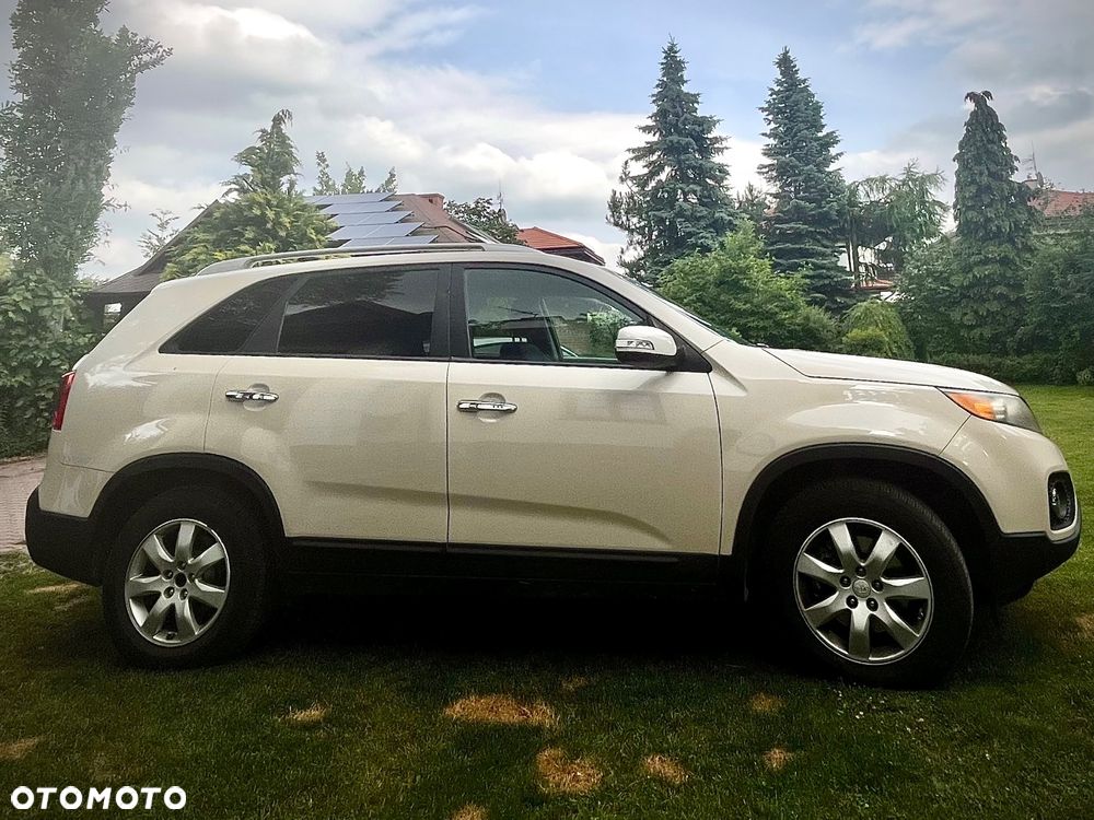 Kia Sorento 2010 photo 2