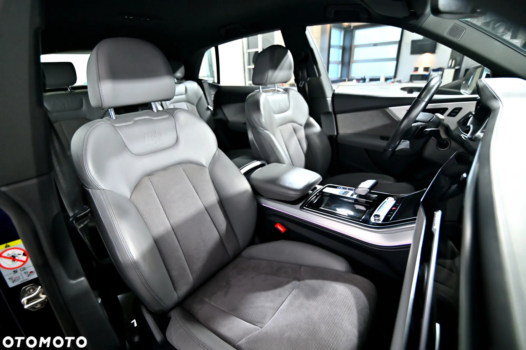 Audi SQ8 - 34