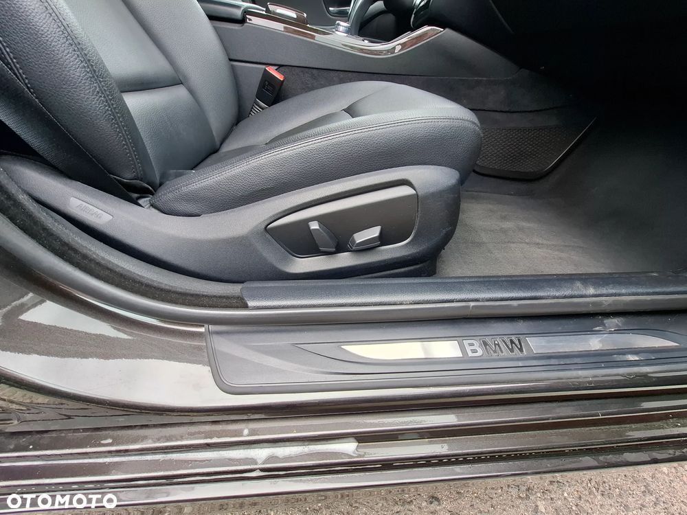 BMW Seria 5 - 17