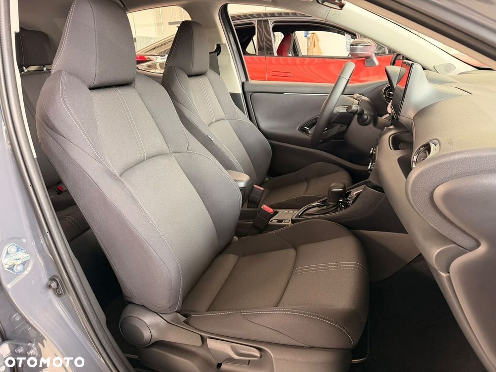 Toyota Yaris Hybrid 1.5 Style - 11