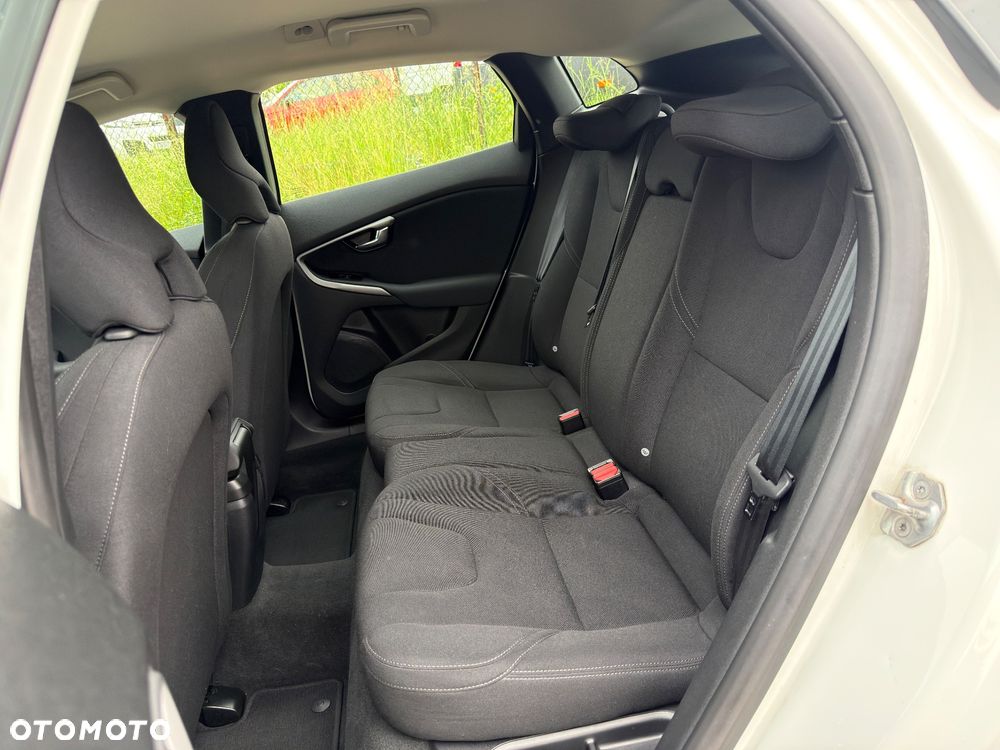 Volvo V40 T3 Drive-E Kinetic - 26