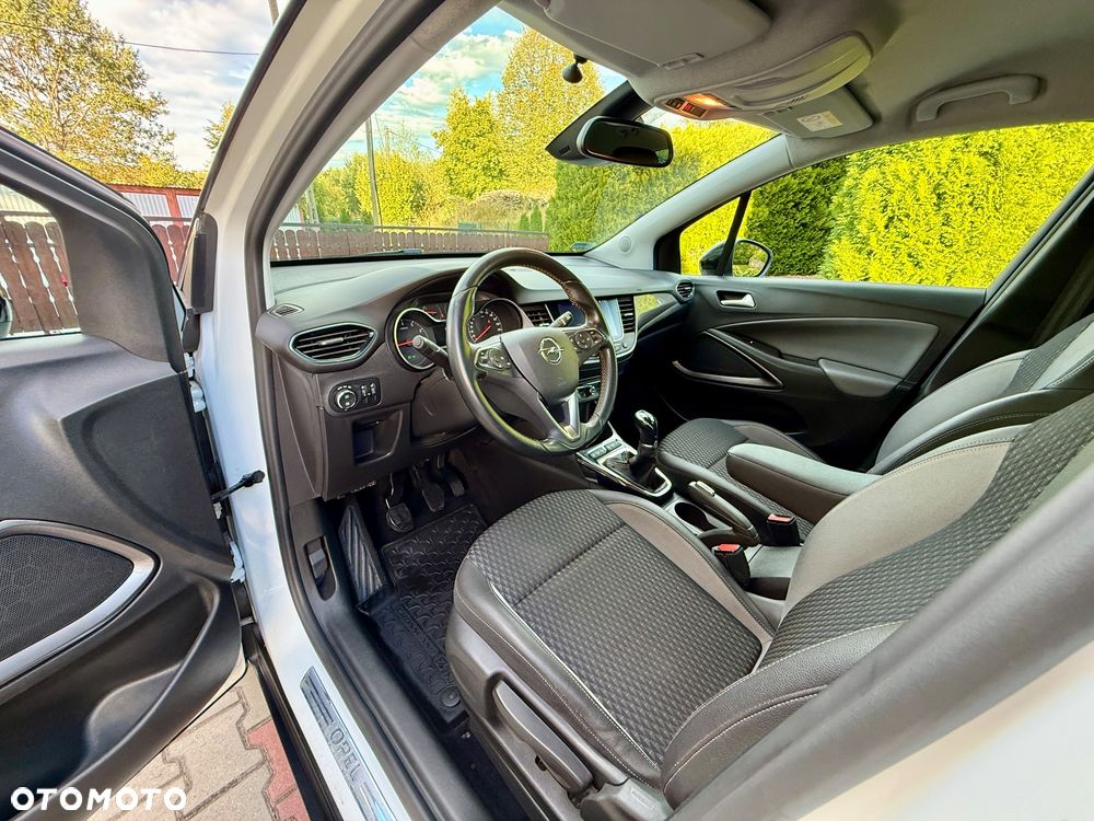 Opel Crossland X 1.2 T Design Line S&S - 16