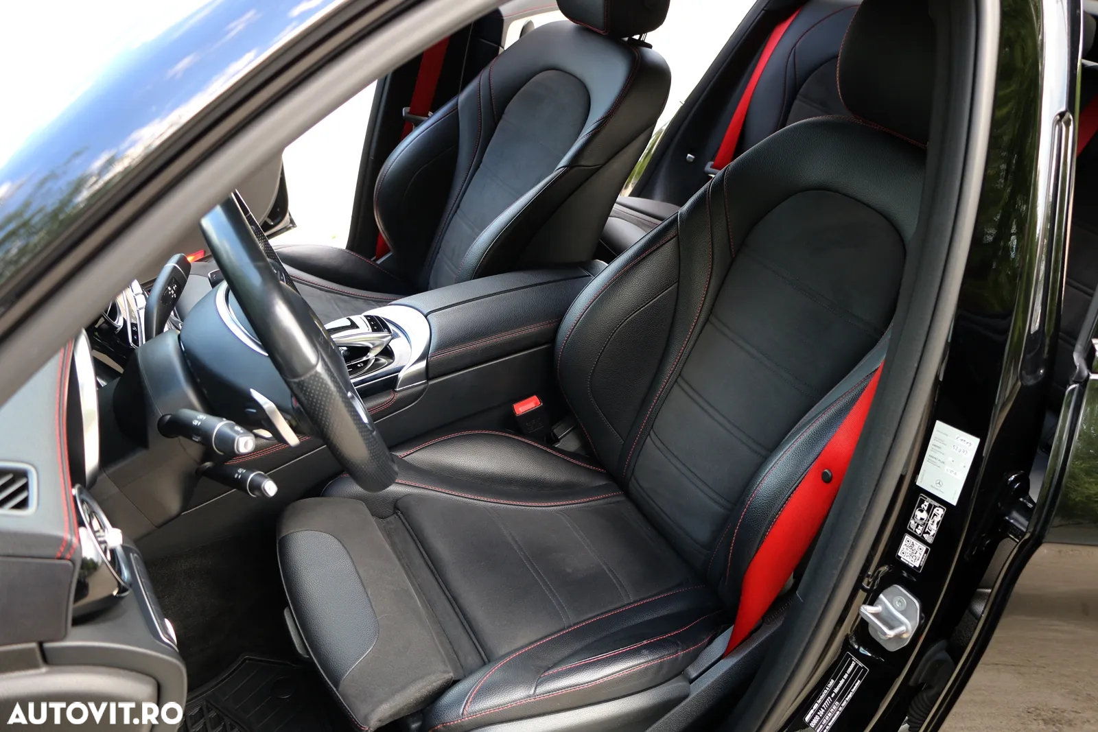 Mercedes-Benz GLC AMG 43 4Matic 9G-TRONIC - 24