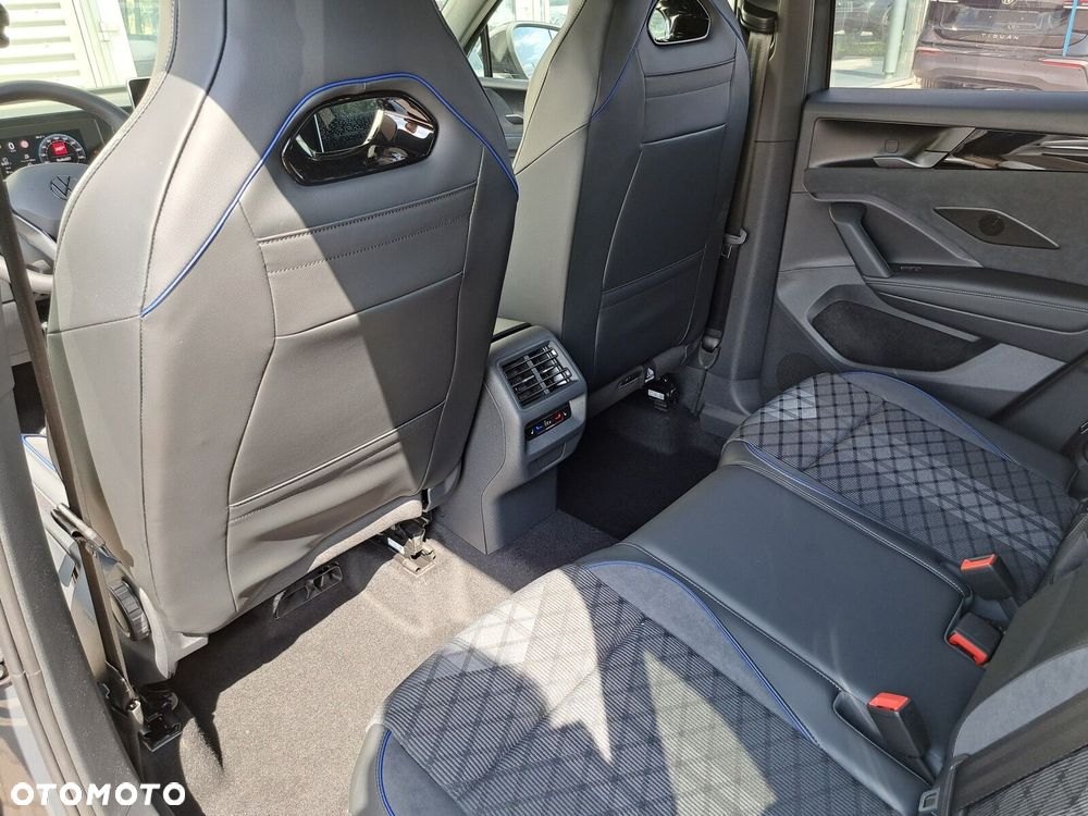 Volkswagen Tiguan - 8
