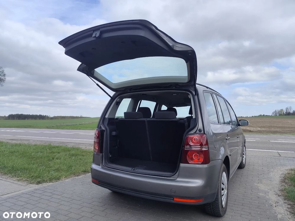 Volkswagen Touran 1.9 TDI Highline - 25