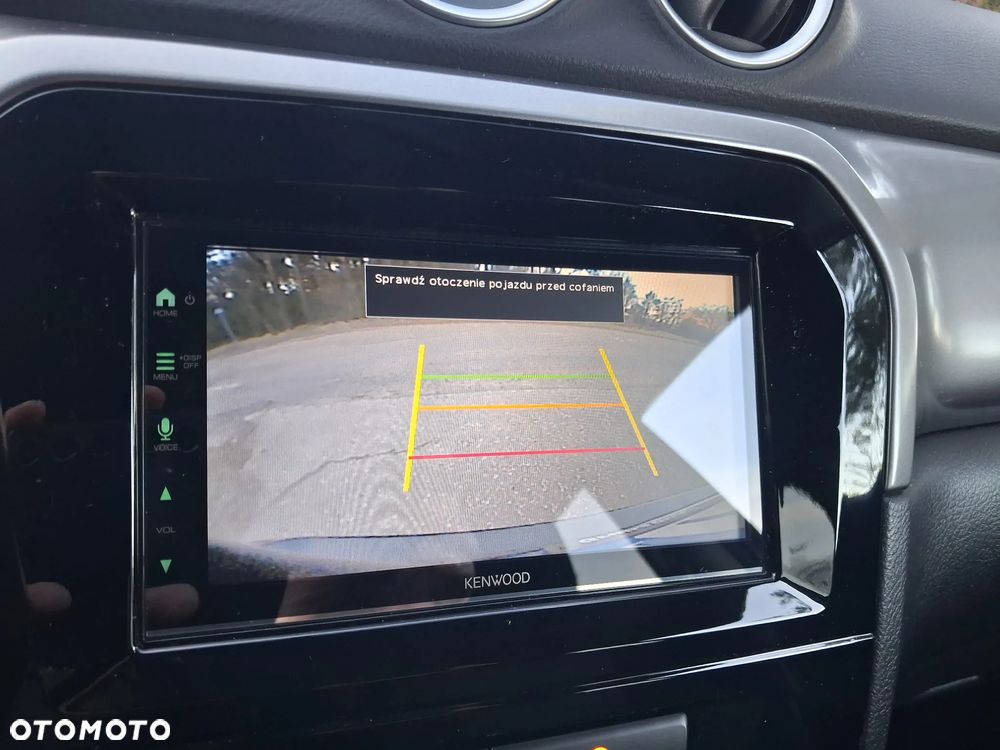 Suzuki Vitara 1.0 Boosterjet Premium 2WD - 27