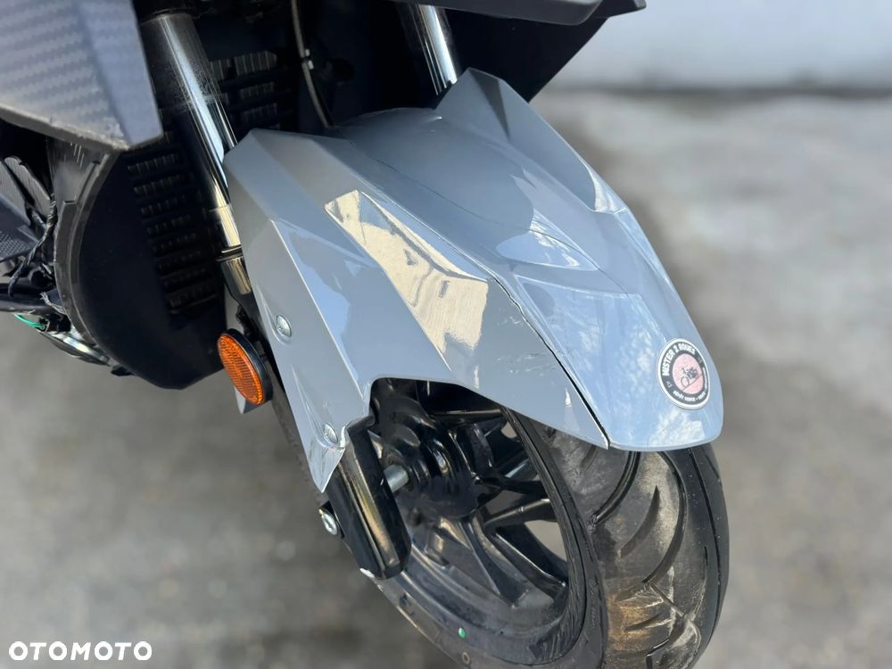 SYM CRUiSYM - 14