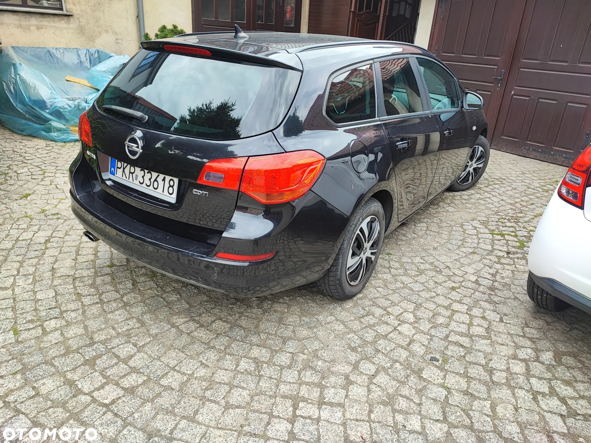 Opel Astra IV 2.0 CDTI Cosmo - 3