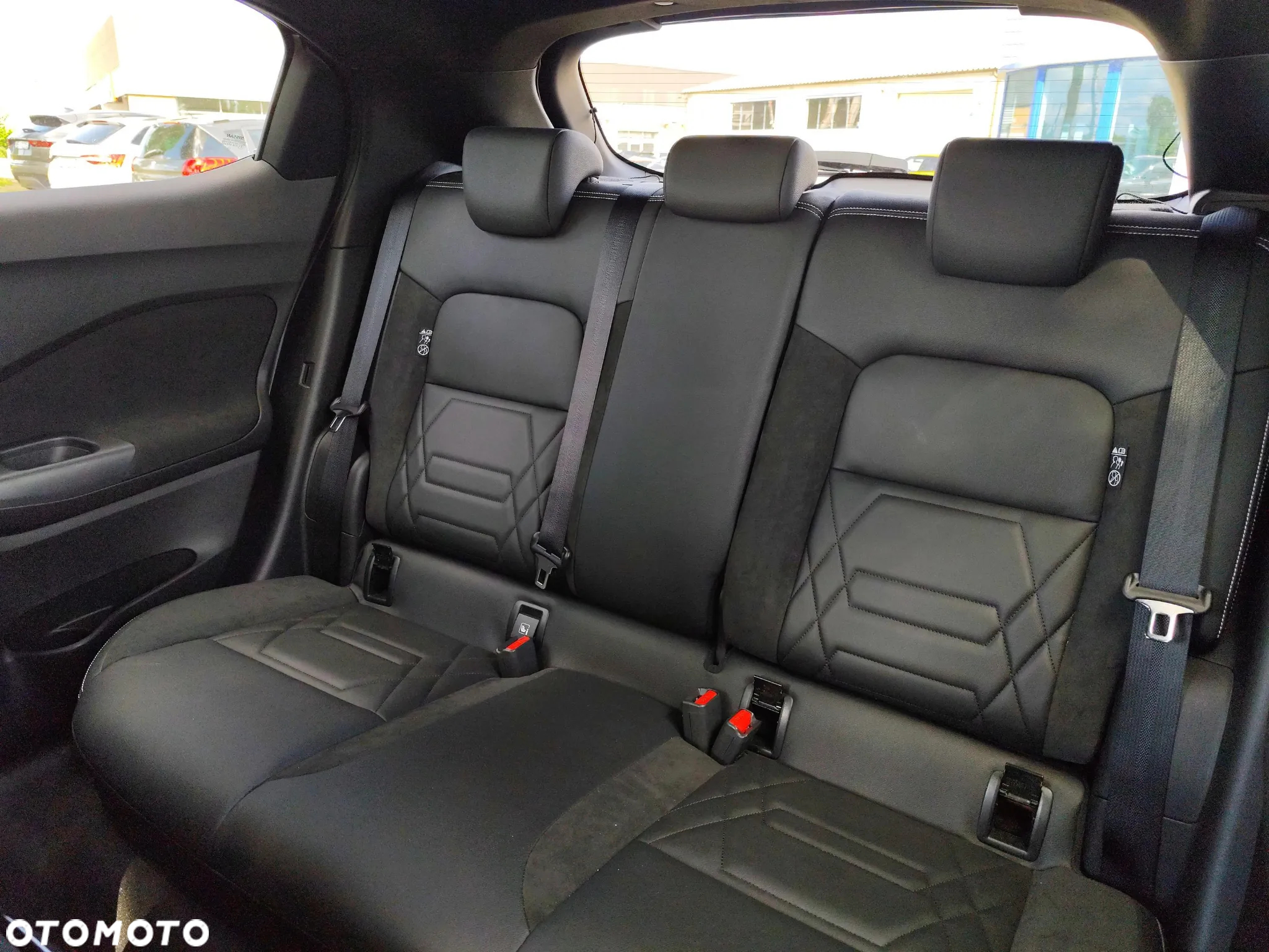 Nissan Juke 1.0 DIG-T N-Design DCT - 16