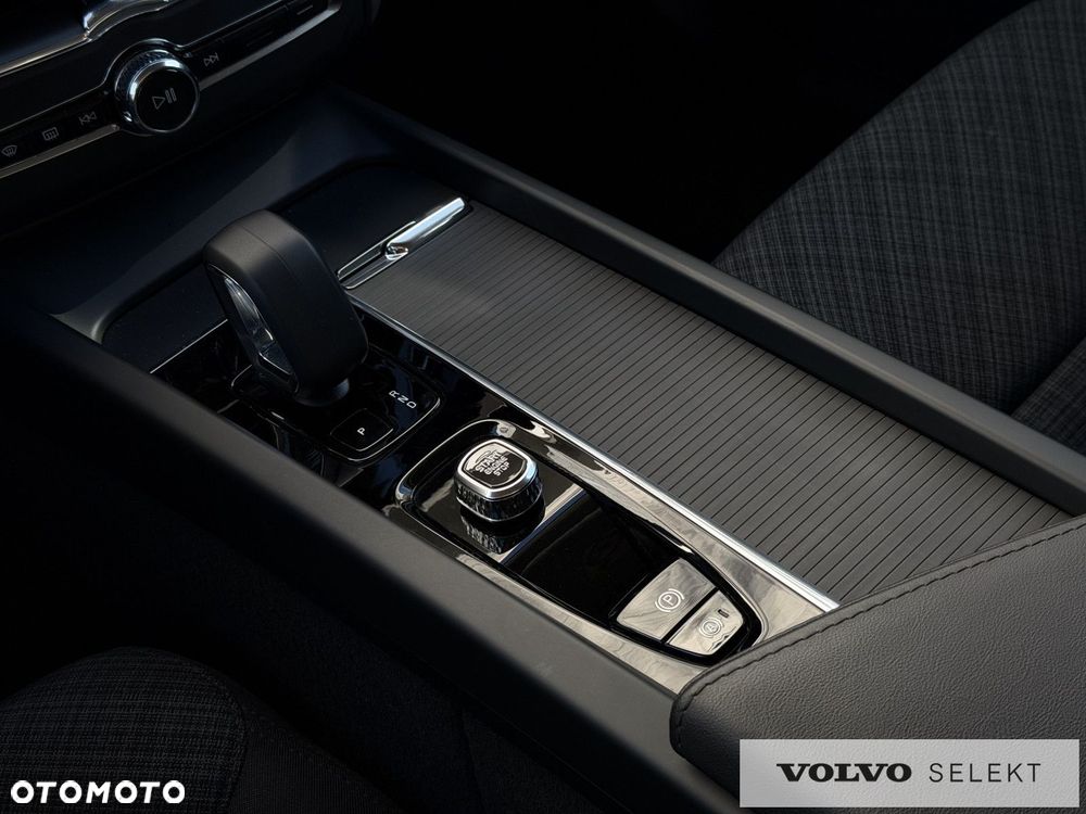 Volvo XC 60 - 24