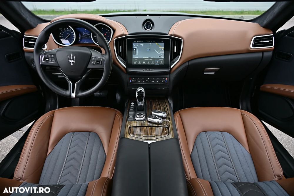 Maserati Ghibli GranLusso - 6