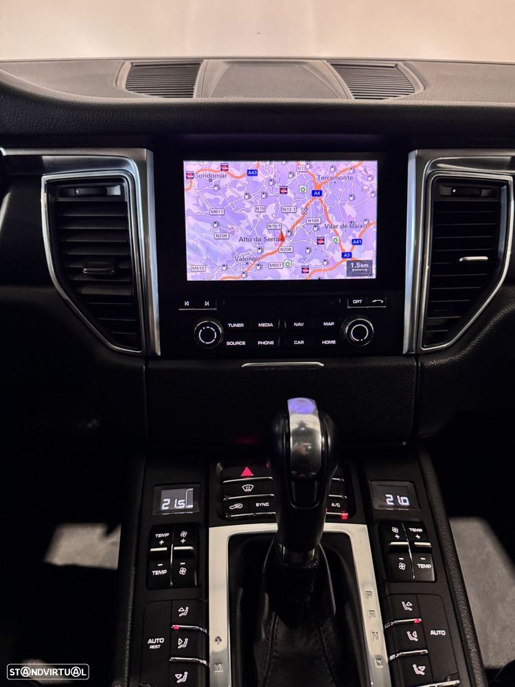 Porsche Macan - 45