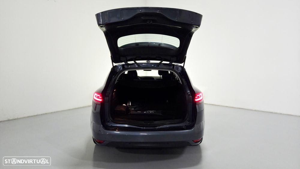 Renault Mégane 1.6 Plug-In Techno - 21