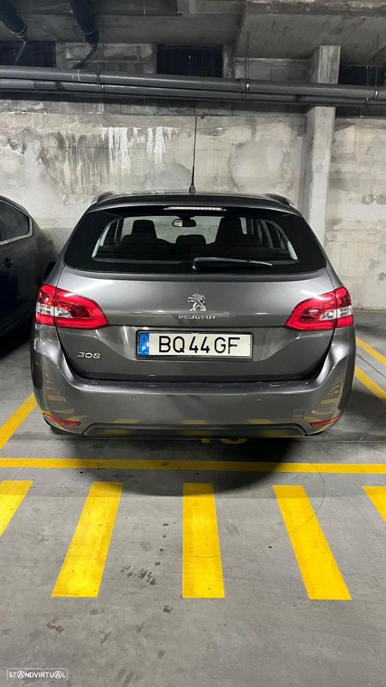 Peugeot 308 SW BlueHDi 130 EAT8 Stop & Start Allure Pack - 12