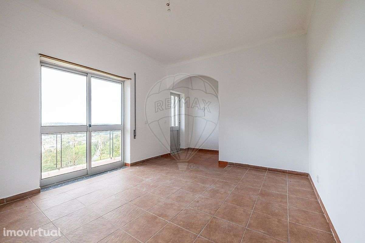 Moradia T2 para venda - Grande imagem: 2/21